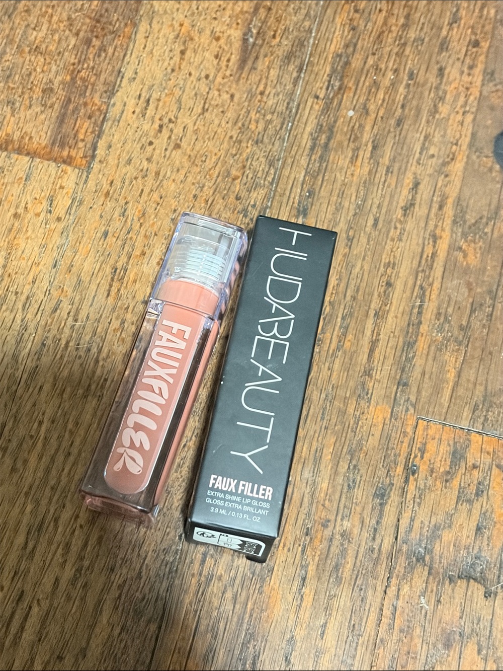 ❄️⚡️Huda Honey Faux filler Lip Gloss - Picture 7 of 9